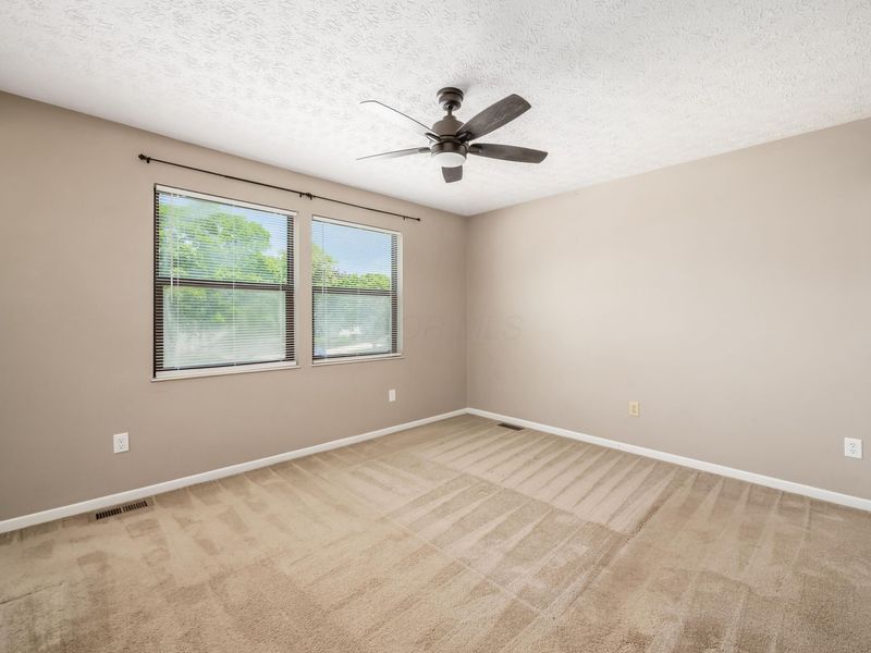 4947 Hollow Oak Court, Hilliard, OH 43026 Photo 21