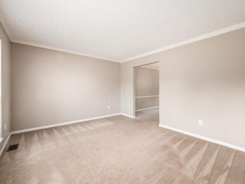 4947 Hollow Oak Court, Hilliard, OH 43026 Photo 5