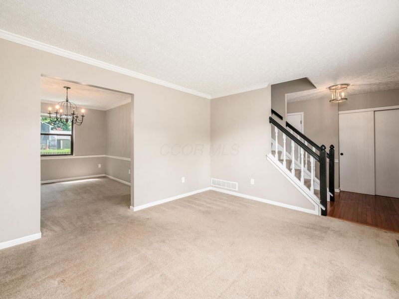 4947 Hollow Oak Court, Hilliard, OH 43026 Photo 6