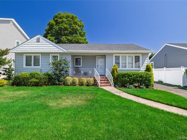676 Dickens Avenue, Franklin Square, NY 11010