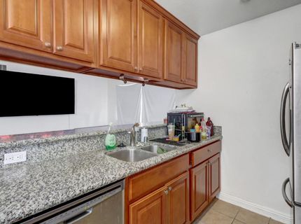 7384 Franklin Blvd #4, Unit 4, Sacramento, CA 95823 Photo