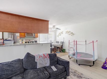 7384 Franklin Blvd #4, Unit 4, Sacramento, CA 95823 Photo