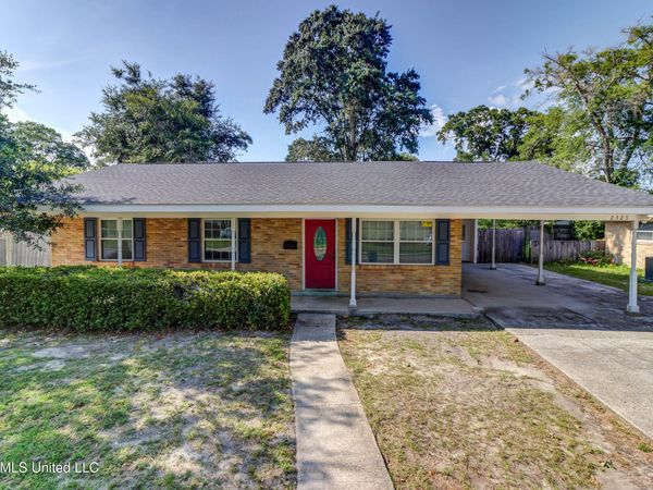 2323 Middlecoff Drive, Gulfport, MS 39507