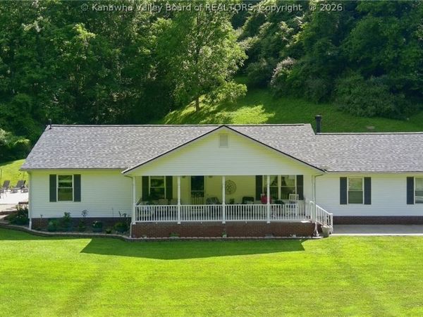 169 Heather Lane, Milton, WV 25541