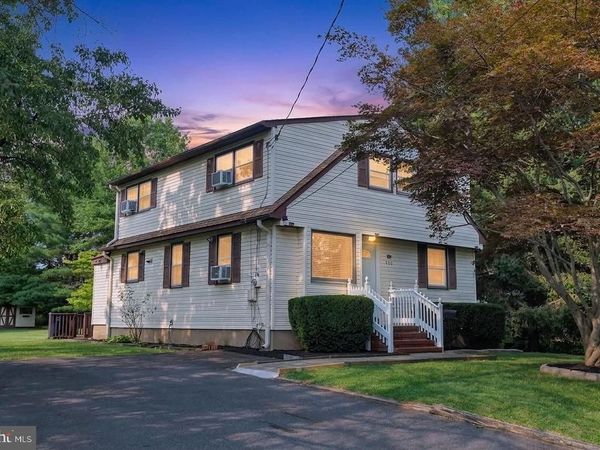 200 WILSON AVENUE, HIGHTSTOWN, NJ 08520