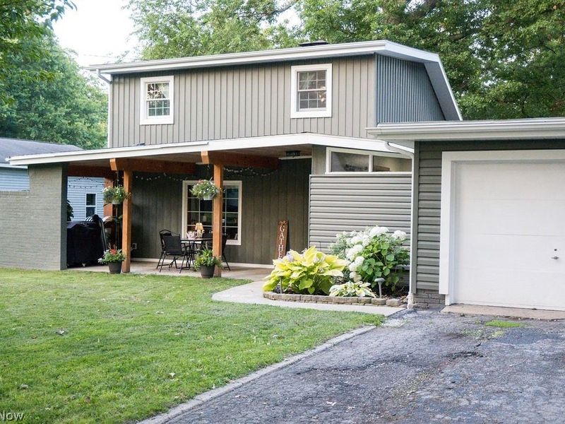3135 Buttercup Avenue, Coventry, OH 44319 Photo 2