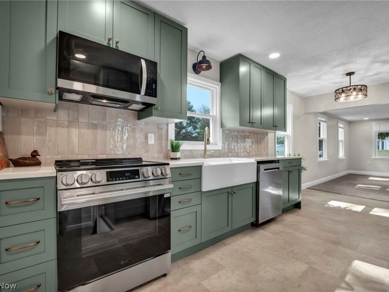2721 E River Road, Newton Falls, OH 44444 Photo 9