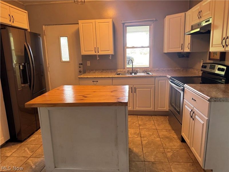 1530 Collier Road, Akron, OH 44320 Photo 15