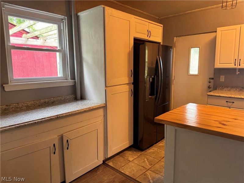 1530 Collier Road, Akron, OH 44320 Photo 16