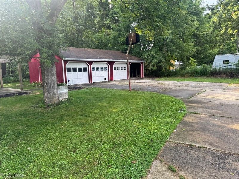 1530 Collier Road, Akron, OH 44320 Photo 3