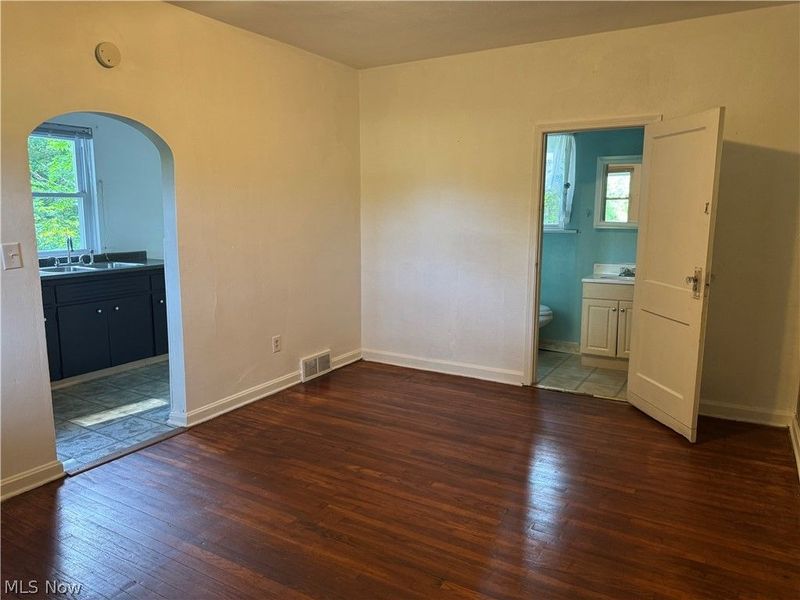 1530 Collier Road, Akron, OH 44320 Photo 7