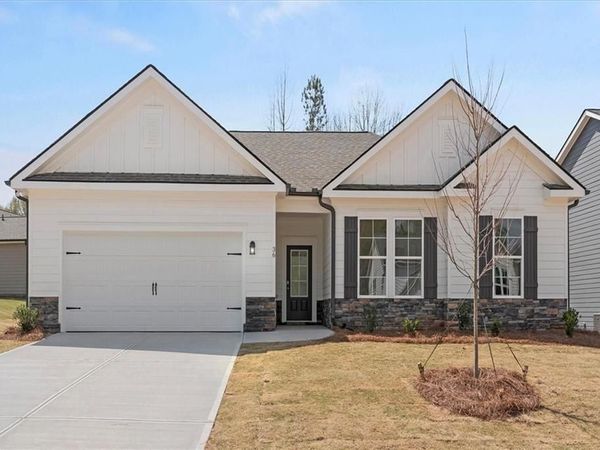 36 Edith Court , Statham, GA 30666