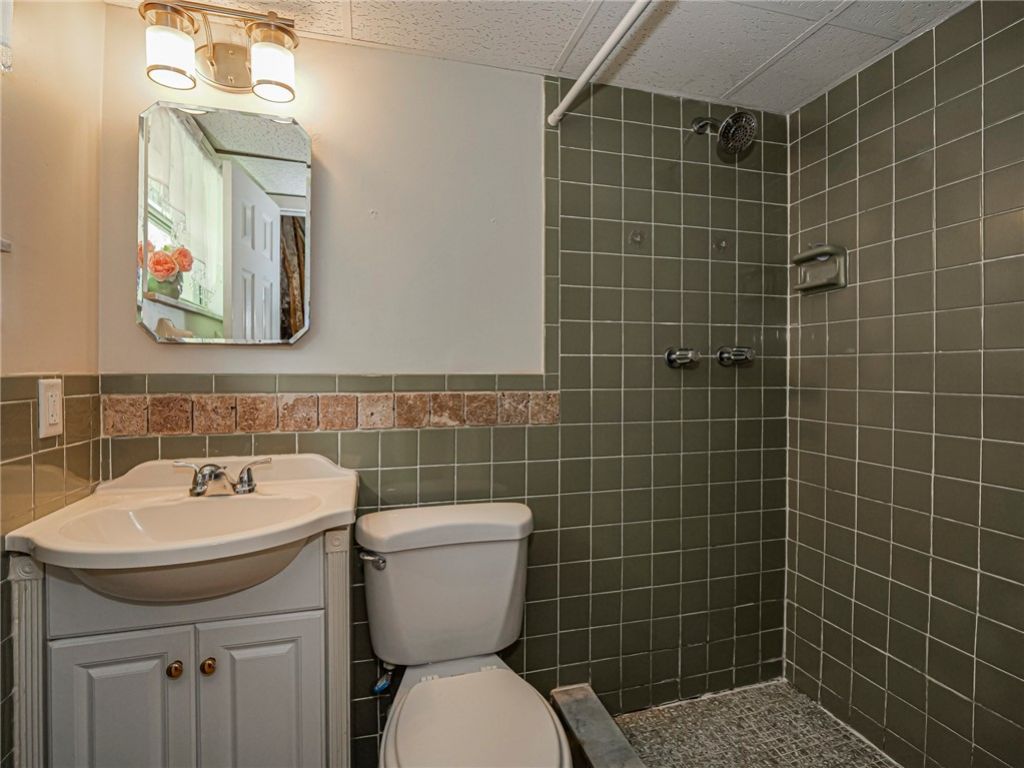 923 22nd Place, Unit 219, Vero Beach, FL 32960 Photo