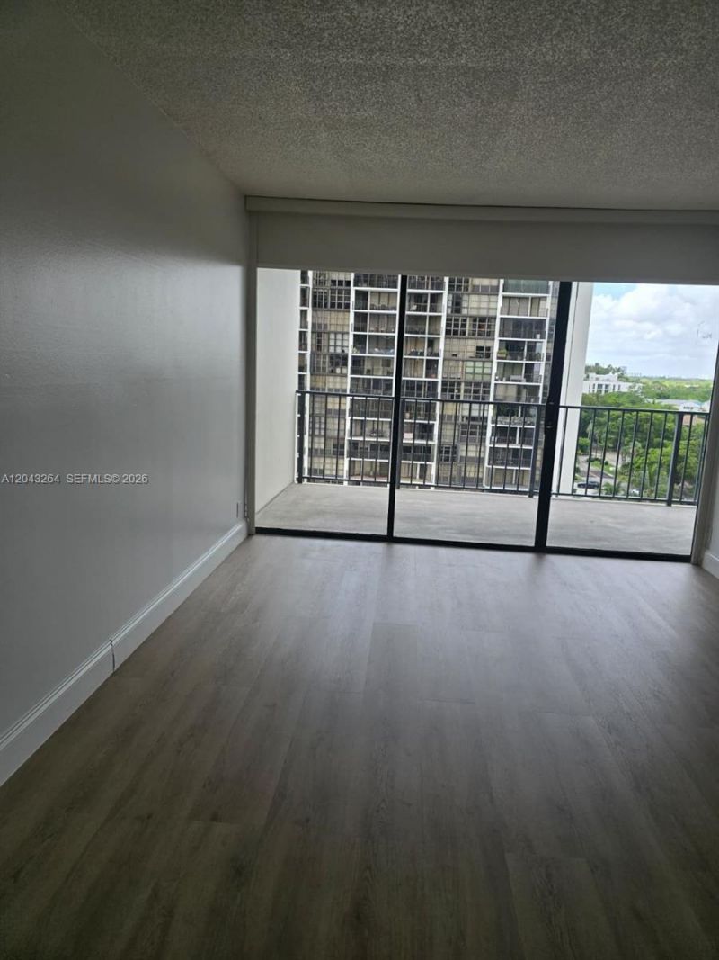 1901 Brickell Ave , Unit B1007, Miami, FL 33129 Photo