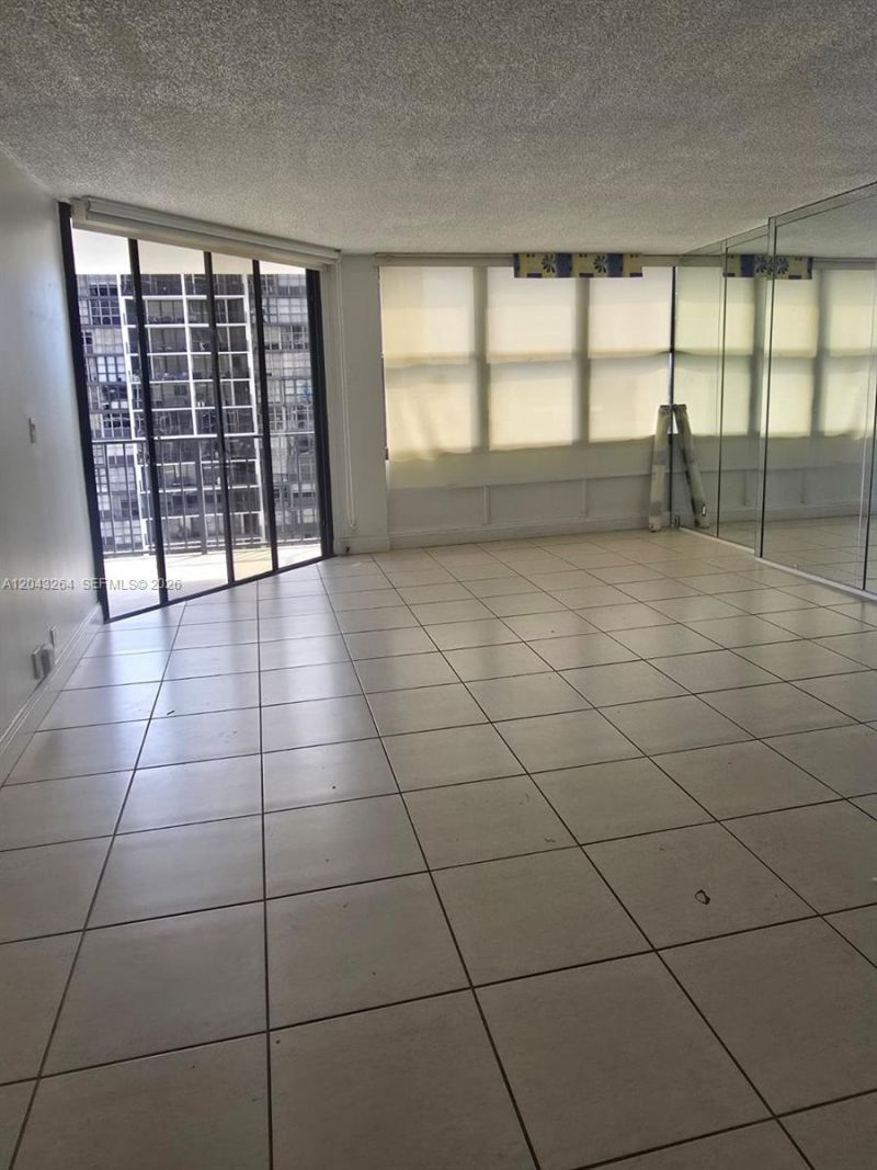 1901 Brickell Ave , Unit B1007, Miami, FL 33129 Photo