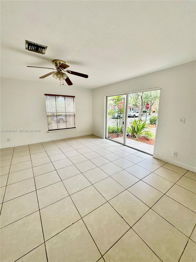 2615 SW 100th Ave, Unit 2615, Miramar, FL 33025 Photo