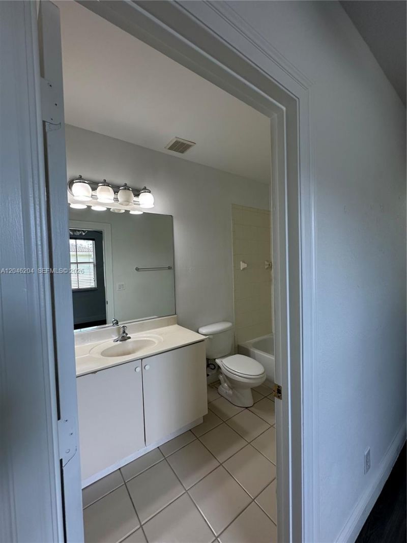 2615 SW 100th Ave, Unit 2615, Miramar, FL 33025 Photo