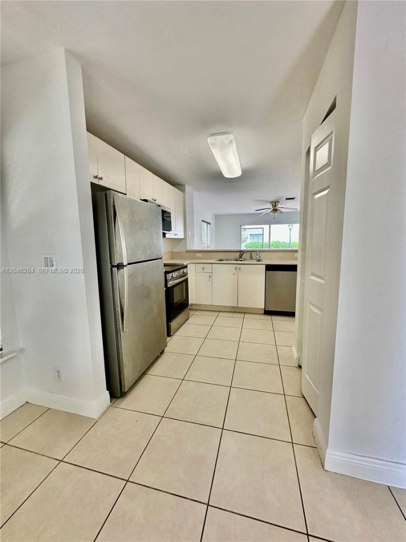 2615 SW 100th Ave, Unit 2615, Miramar, FL 33025 Photo