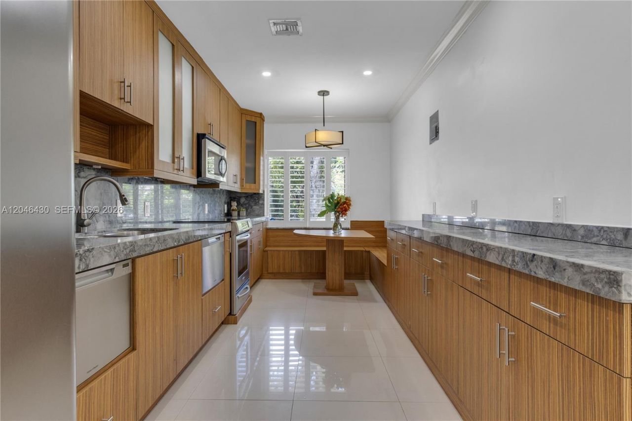 549 NE 12th Ave , Unit 1, Fort Lauderdale, FL 33301 Photo