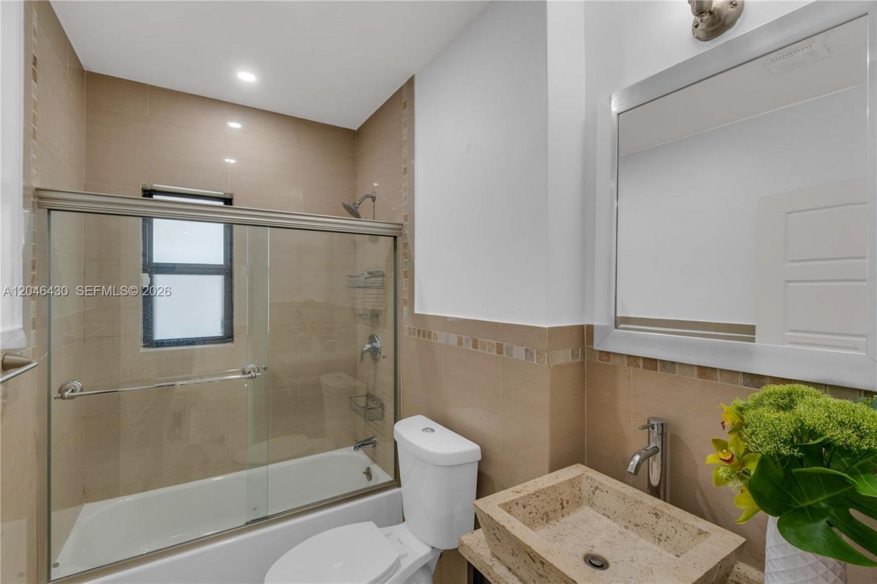 549 NE 12th Ave , Unit 1, Fort Lauderdale, FL 33301 Photo