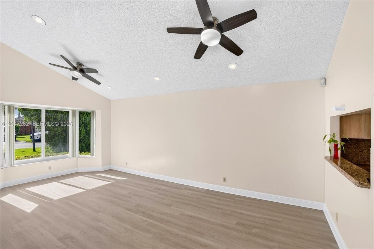 4495 NW 99th Ave, Sunrise, FL 33351 Photo