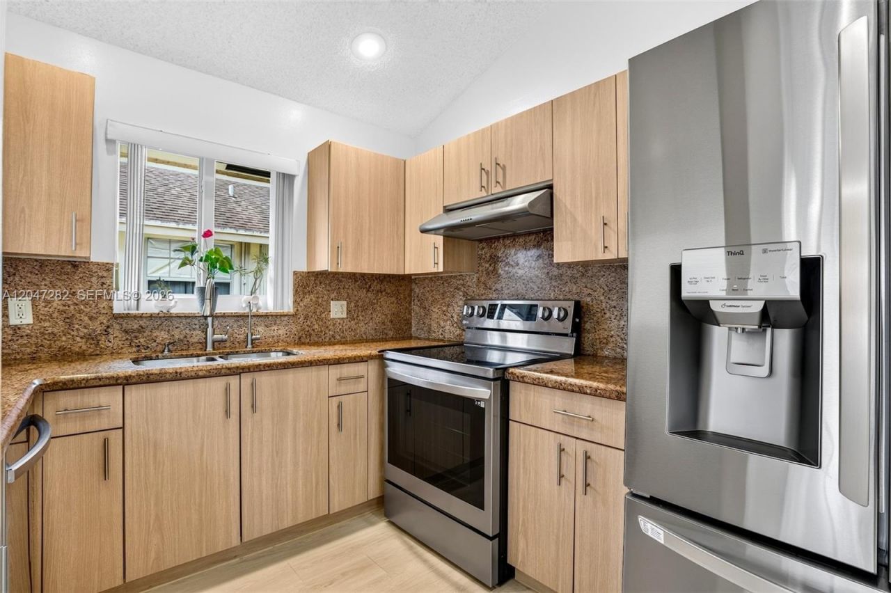 4495 NW 99th Ave, Sunrise, FL 33351 Photo