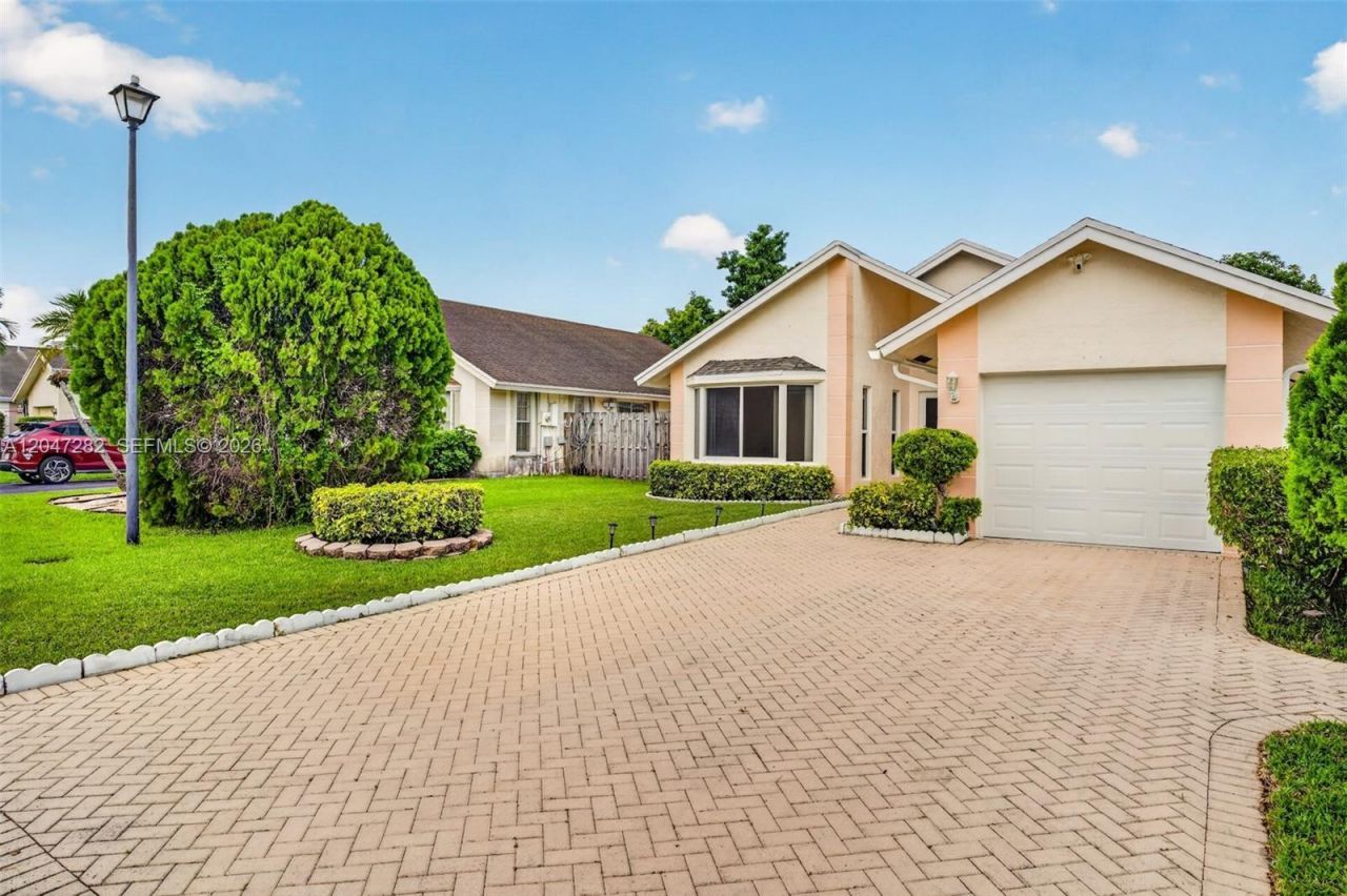 4495 NW 99th Ave, Sunrise, FL 33351 Photo