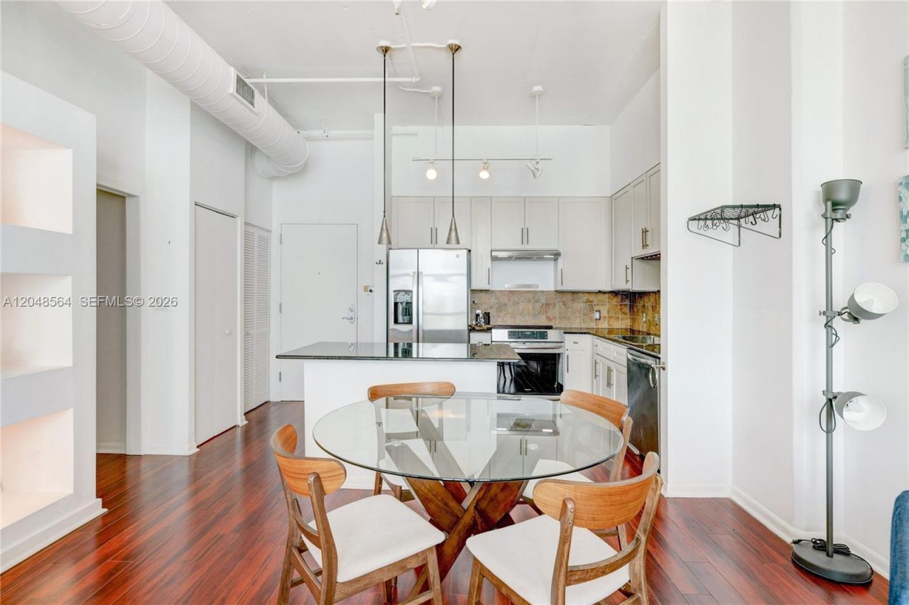 2001 Biscayne Blvd , Unit 2514, Miami, FL 33137 Photo