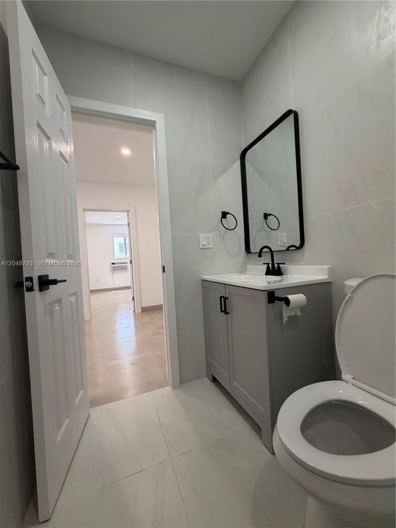 1235 Normandy Dr , Unit 7, Miami Beach, FL 33141 Photo