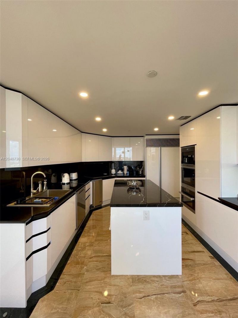 Please Call For Address, Unit 1103, Key Biscayne, FL 33149 Photo
