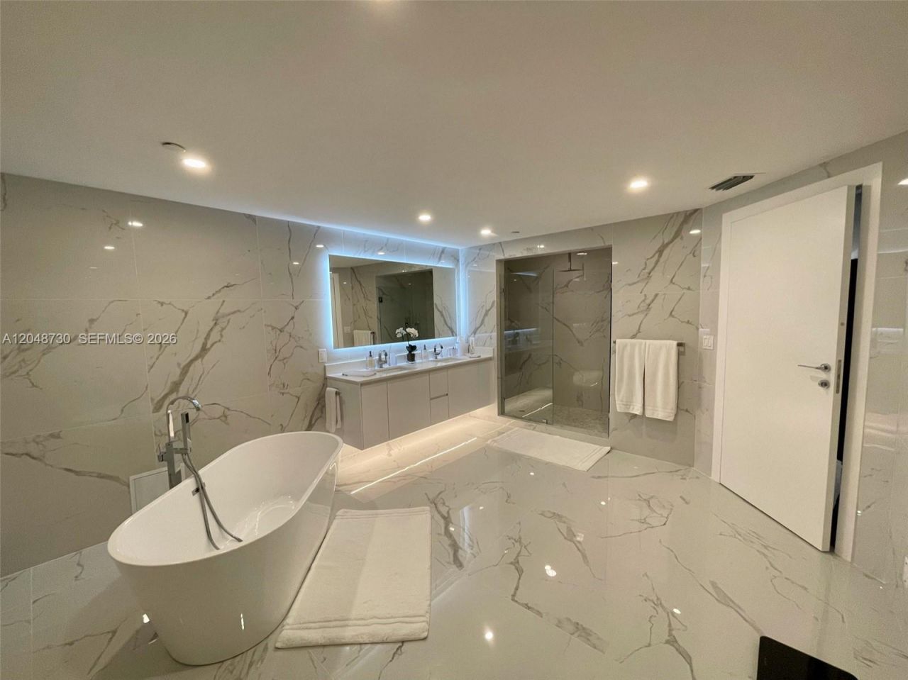 Please Call For Address, Unit 1103, Key Biscayne, FL 33149 Photo