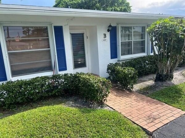 5452 Poppy Place, Unit B, Delray Beach, FL 33484