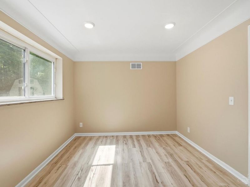 8844 Mockingbird Lane, Springfield Twp., OH 45231 Photo 12