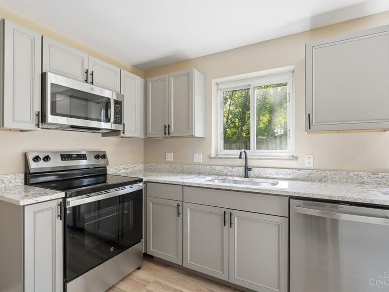 8844 Mockingbird Lane, Springfield Twp., OH 45231 Photo 9