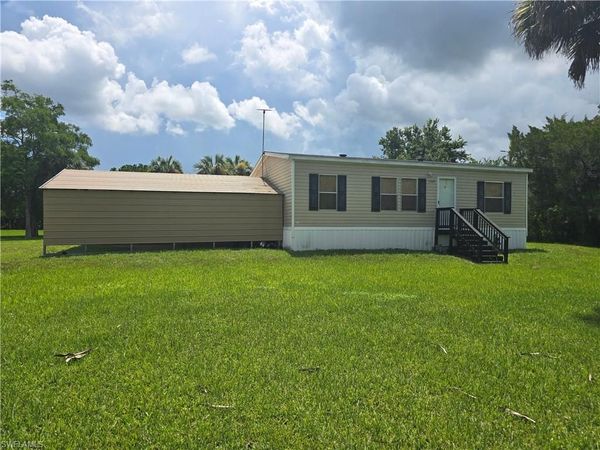 1163 Saddle LN , MOORE HAVEN, FL 33471