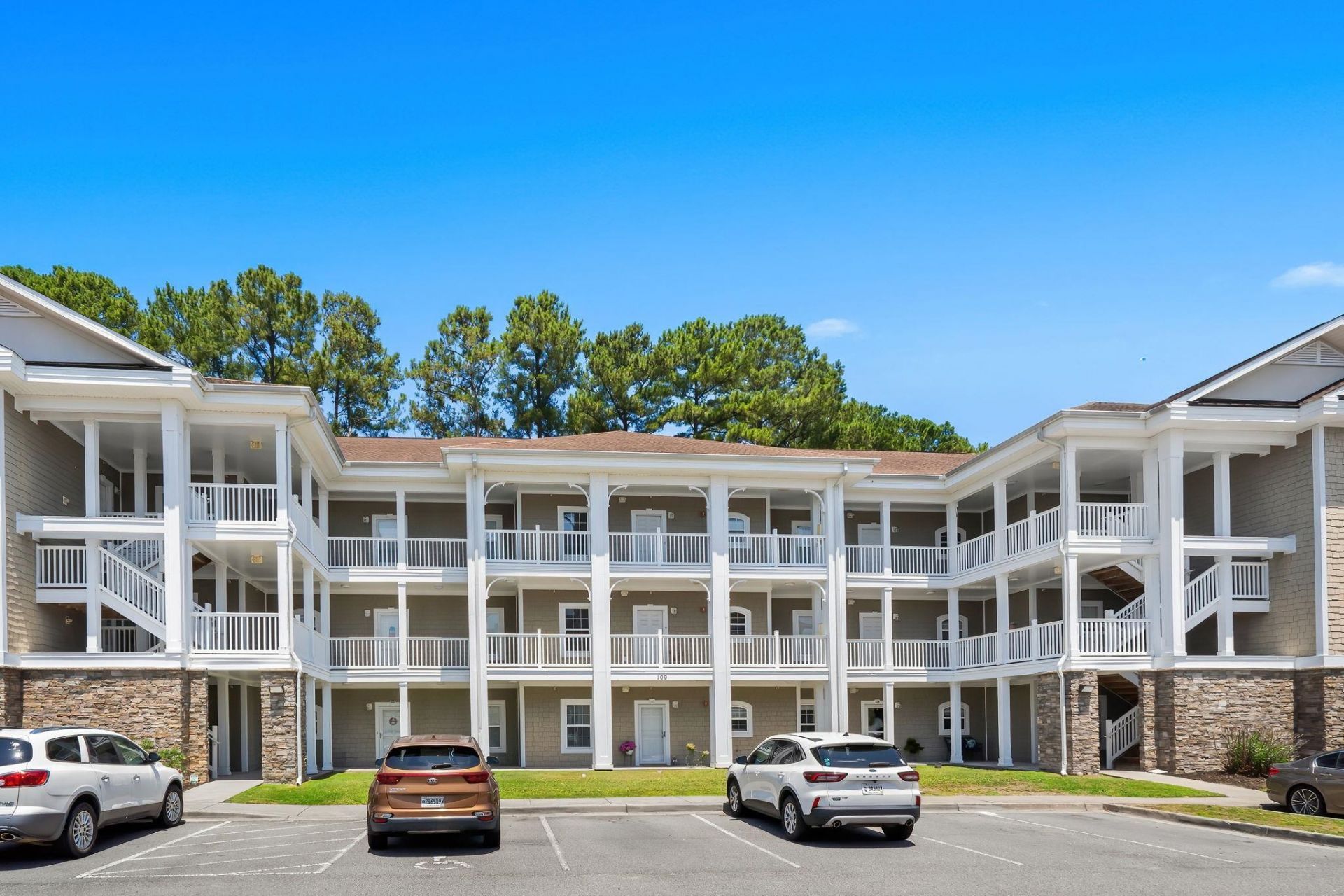 109 South Shore Blvd.  Photo 40