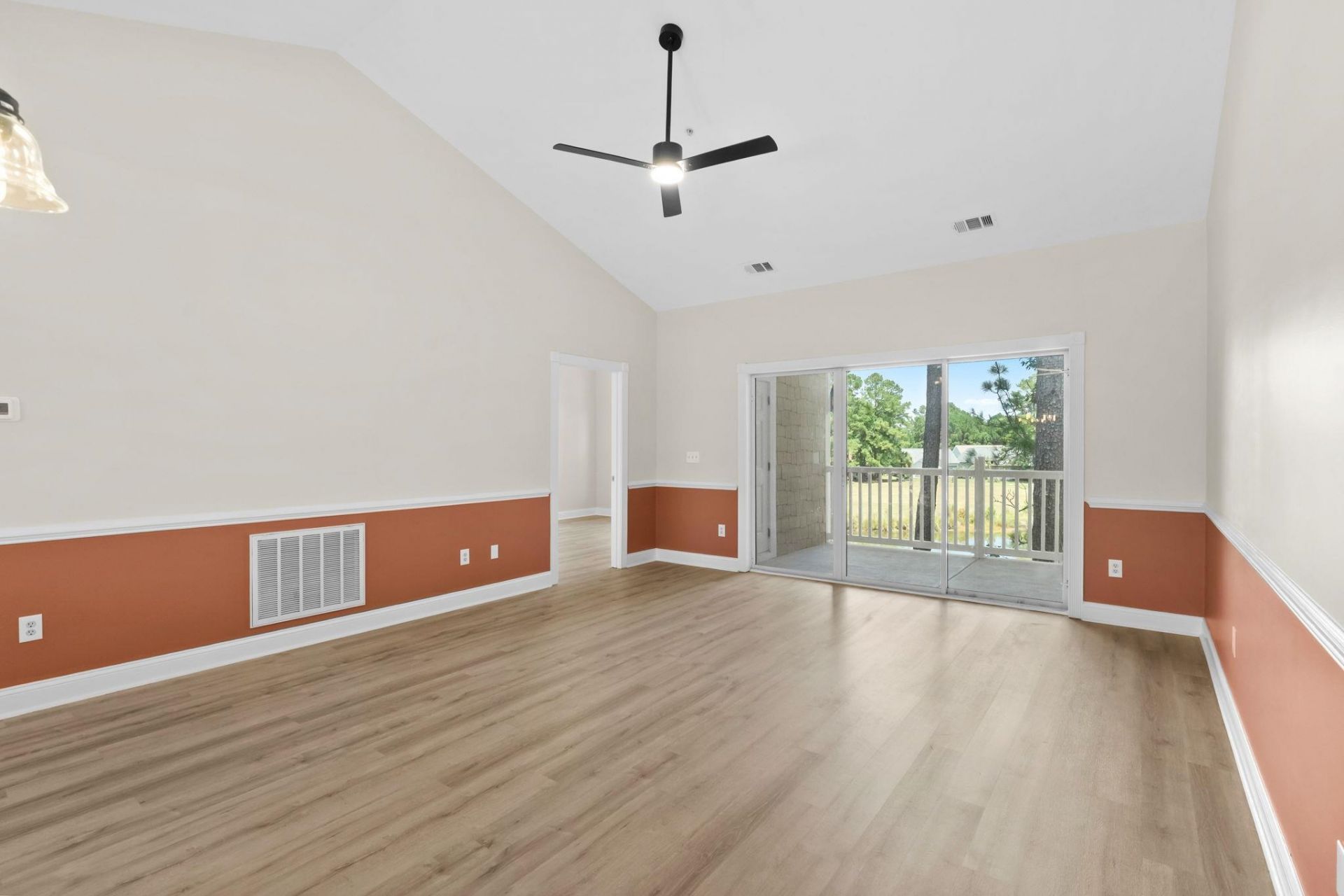109 South Shore Blvd.  Photo 5