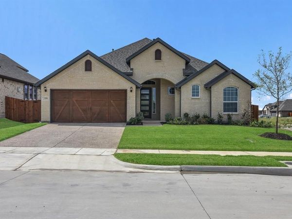 7701 Sheaves Trail, Joshua, TX 76058