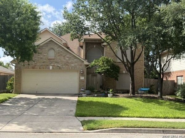 121 OZUNA DR, Cibolo, TX 78108
