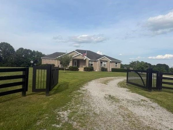 398 Jim Weaver Road , Crab Orchard, KY 40419