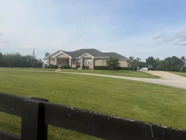 398 Jim Weaver Road , Crab Orchard, KY 40419