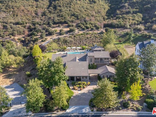 2052 Shadow Creek Drive, Agoura Hills, CA 91301