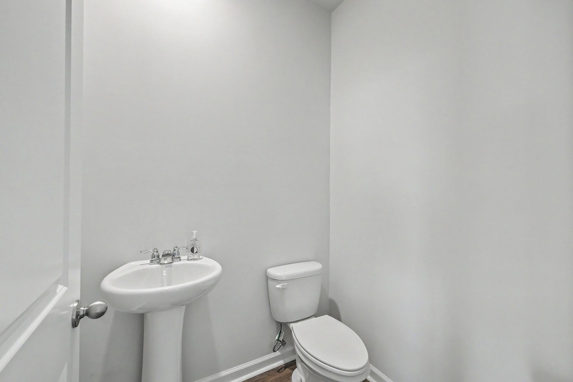 413 Cedarview Road Photo 10
