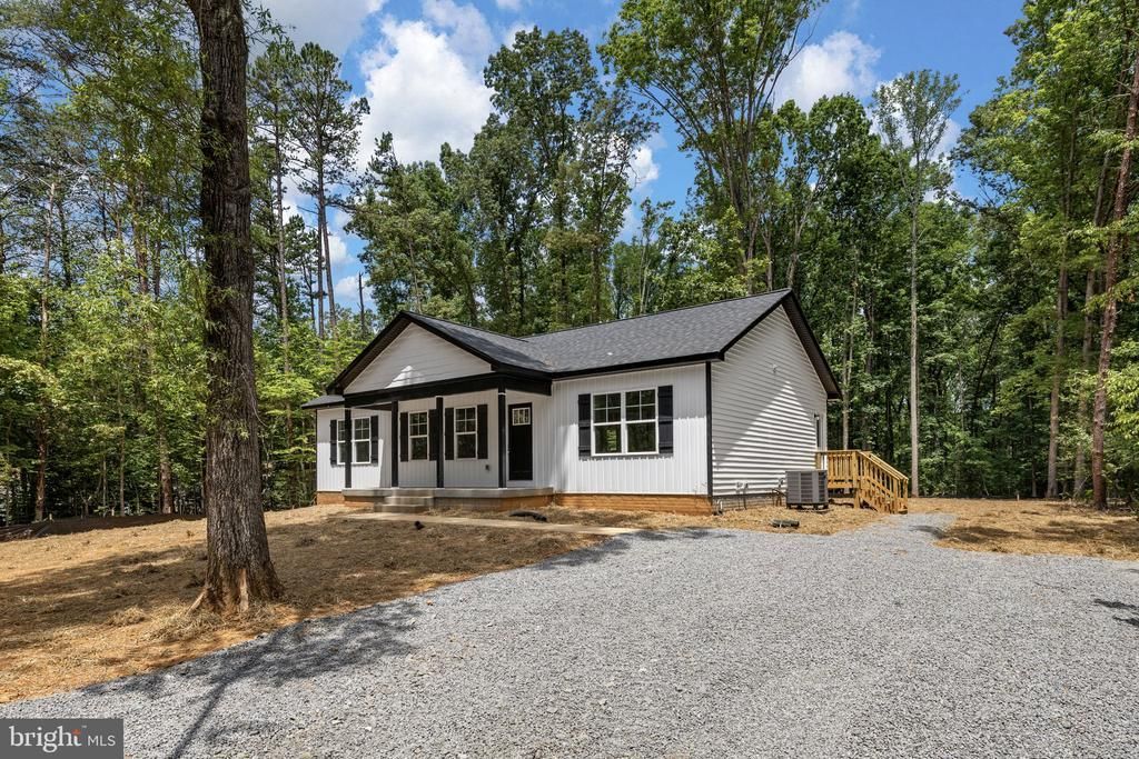 5321 Wilton Lane, Partlow, VA 22534 Main Photo