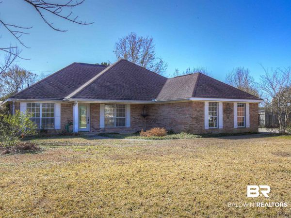 200 Hawthorne Circle, Fairhope, AL 36532