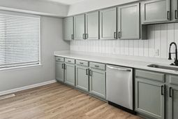 274 Mariners Circle photo 4