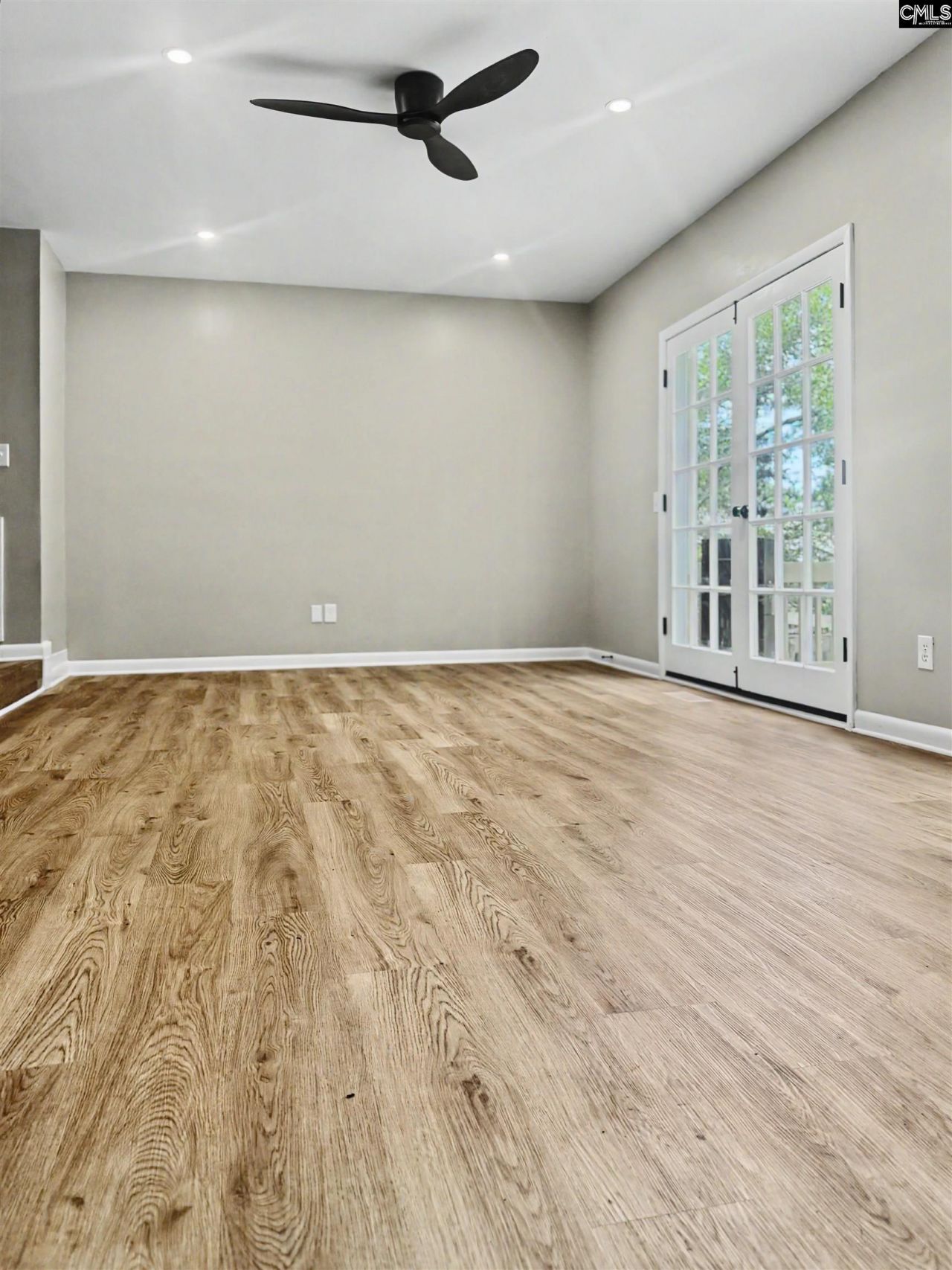 274 Mariners Circle Photo 36