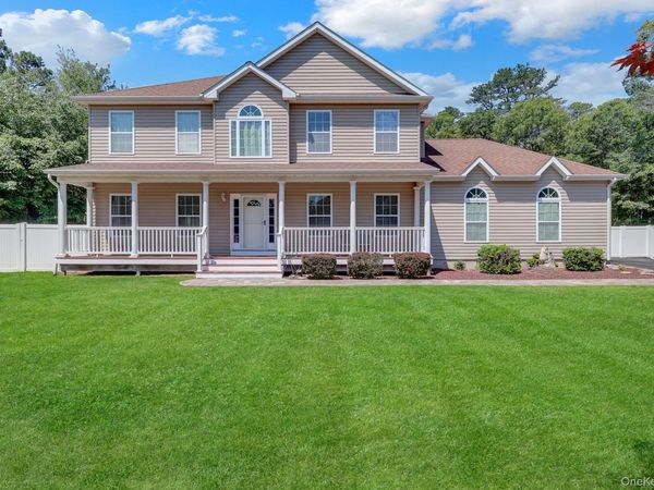 144 Mill Road , Yaphank, NY 11980