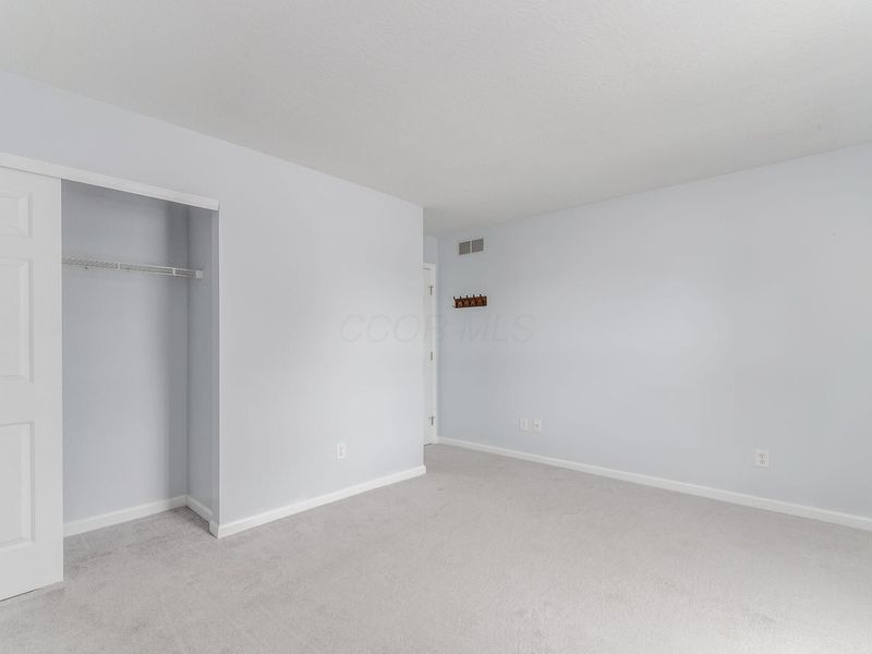 4690 Helmsbridge Court, Grove City, OH 43123 Photo 43