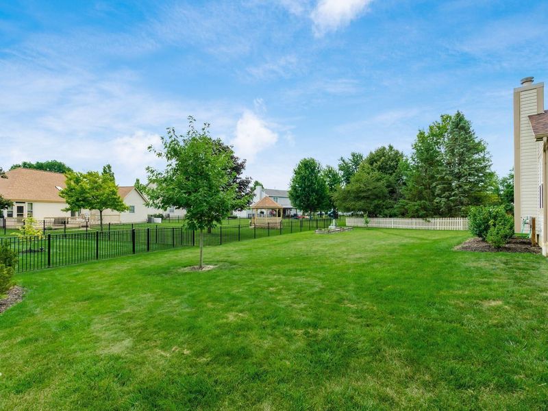 4690 Helmsbridge Court, Grove City, OH 43123 Photo 57
